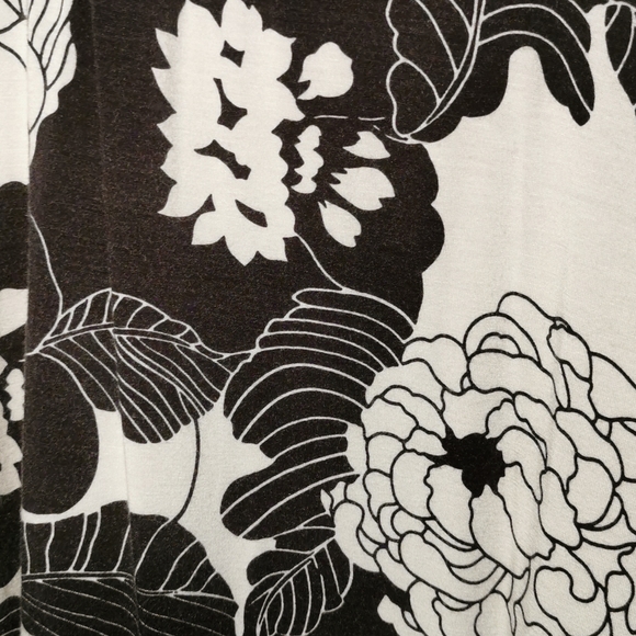 Jacob dress - Picture 2 of 3